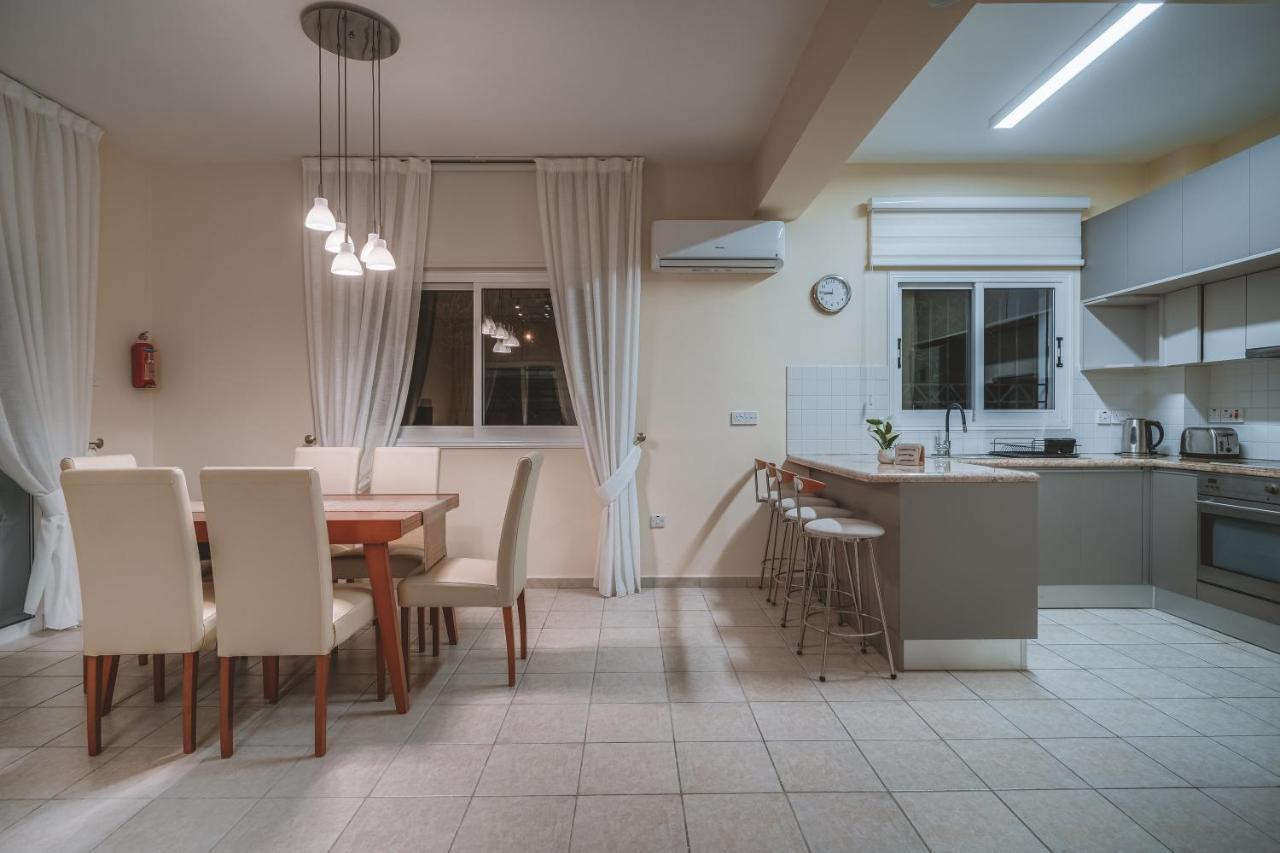 Amphitrite Villa 파라림니 외부 사진