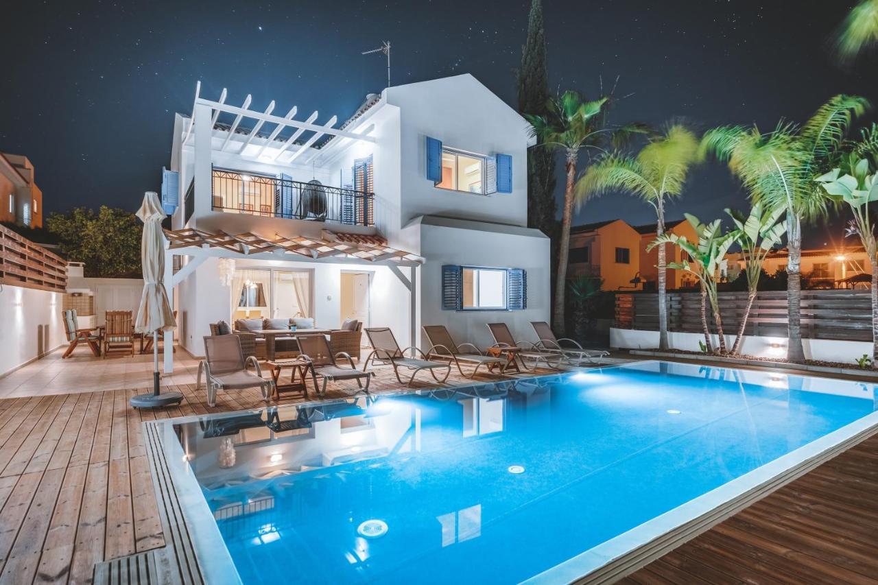 Amphitrite Villa 파라림니 외부 사진