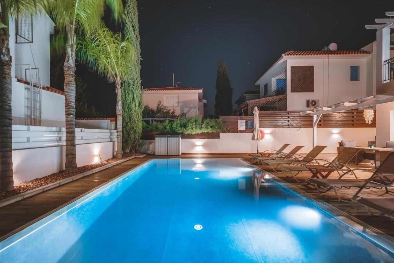 Amphitrite Villa 파라림니 외부 사진