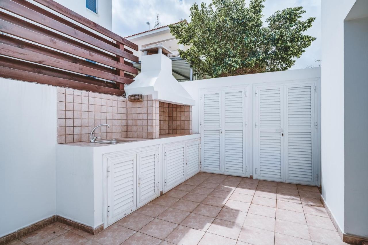 Amphitrite Villa 파라림니 외부 사진