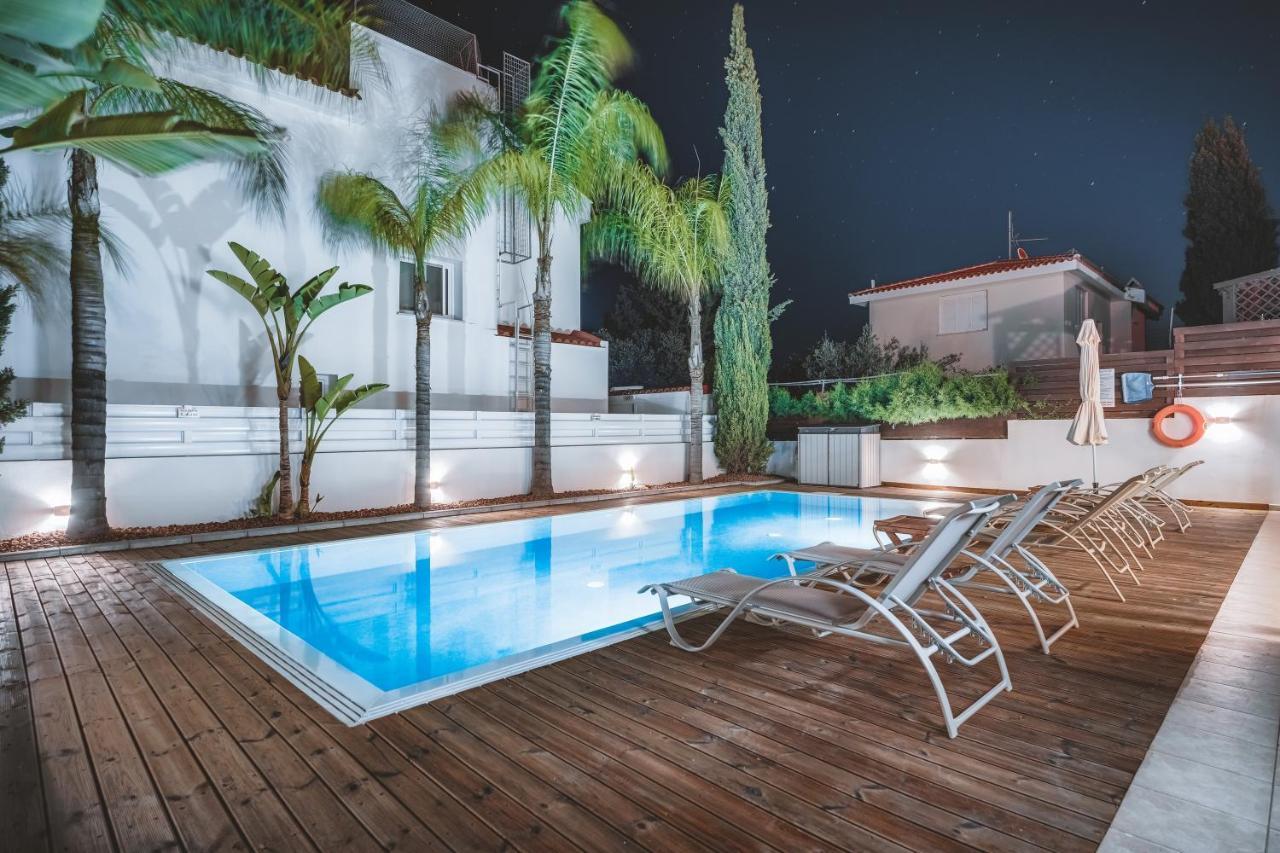 Amphitrite Villa 파라림니 외부 사진