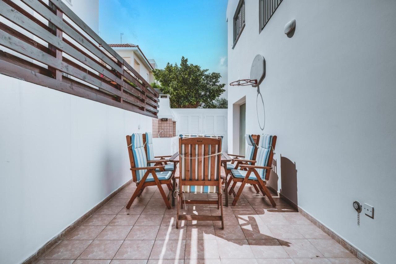 Amphitrite Villa 파라림니 외부 사진