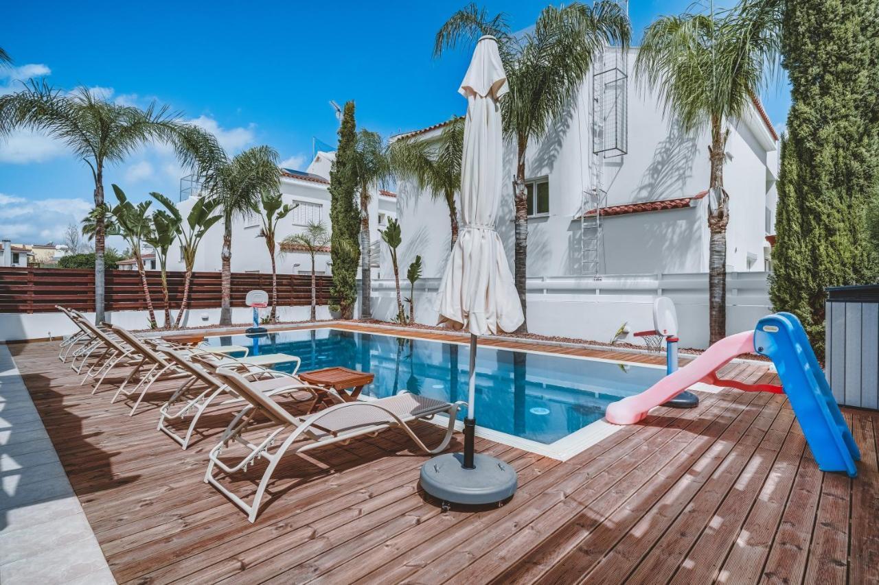 Amphitrite Villa 파라림니 외부 사진
