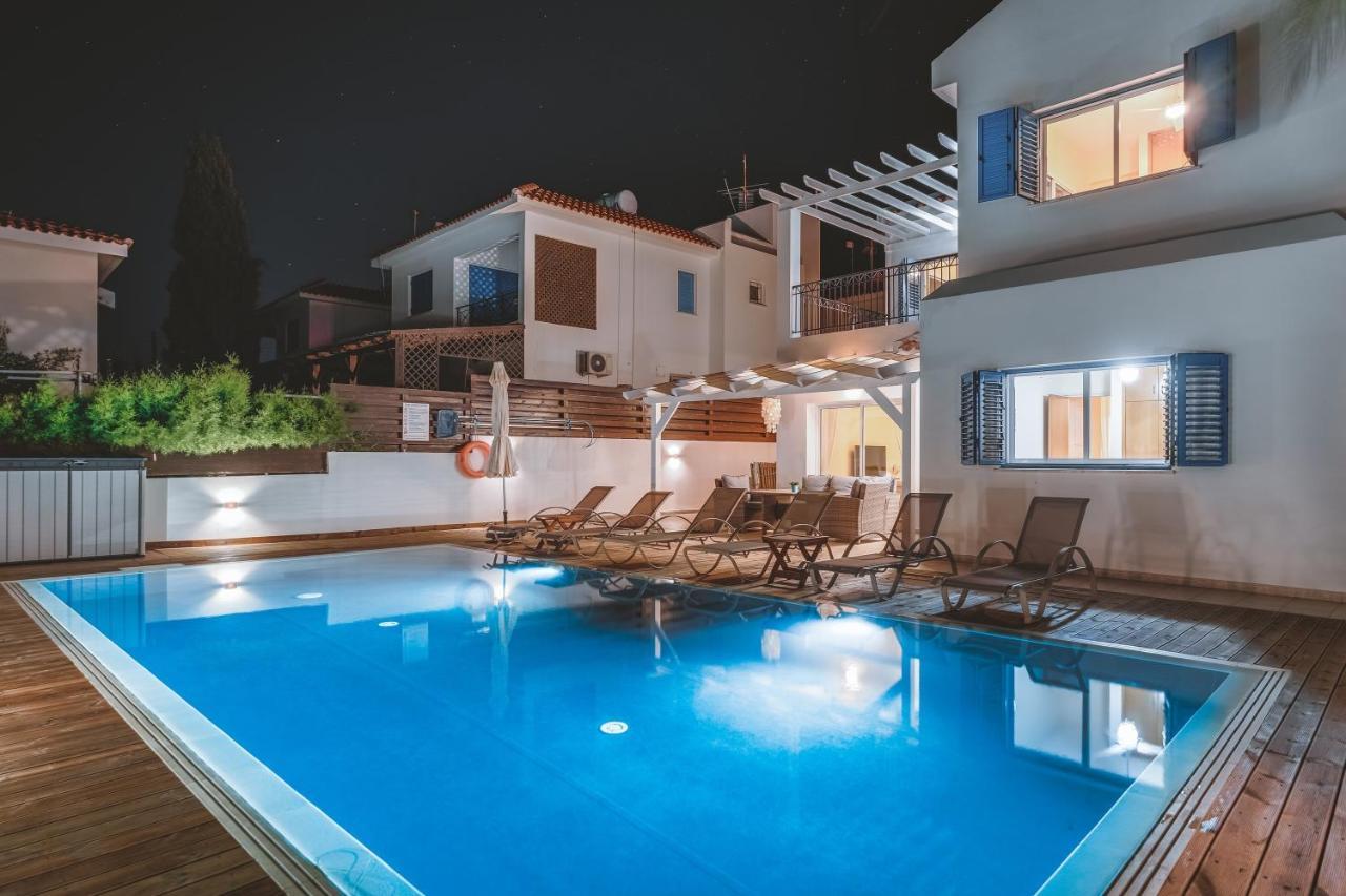 Amphitrite Villa 파라림니 외부 사진