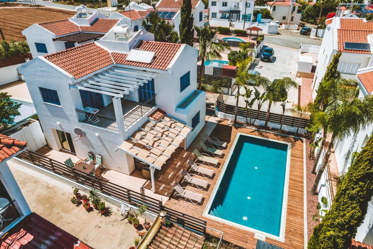 Amphitrite Villa 파라림니 외부 사진